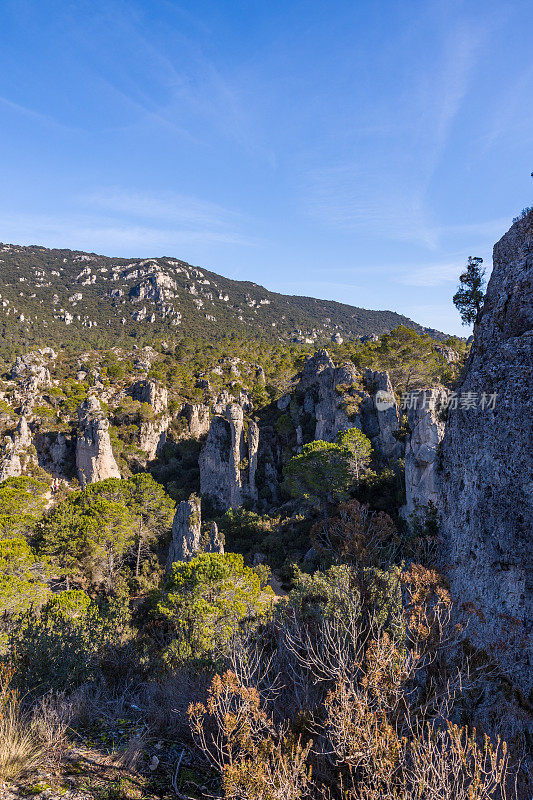 Cirque de Mourèze, gigantic dolomite chaos at the foot of Mont Liausson